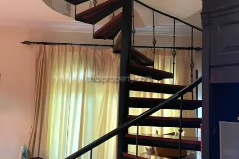 Casa de 4 dormitorios en Pattaya, Tailandia № 212592 - foto 10