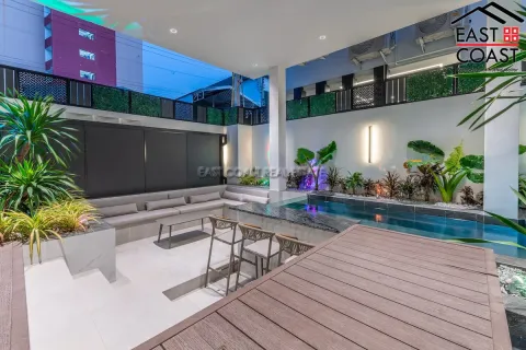 Casa de 5 dormitorios en Jomtien Beach, Pattaya, Tailandia № 212591 - foto 4