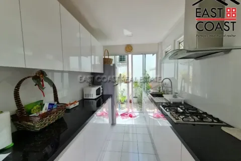 Casa de 3 dormitorios en Pattaya, Tailandia № 212597 - foto 19