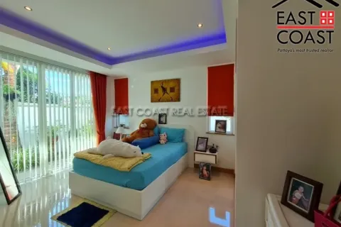 Casa de 3 dormitorios en Pattaya, Tailandia № 212597 - foto 8