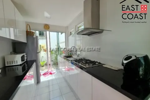 Casa de 3 dormitorios en Pattaya, Tailandia № 212597 - foto 18