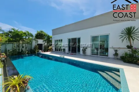 Casa de 3 dormitorios en Pattaya, Tailandia № 212597 - foto 4