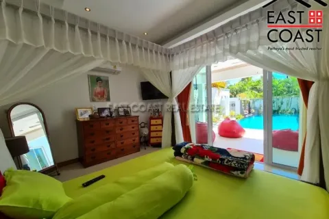 Casa de 3 dormitorios en Pattaya, Tailandia № 212597 - foto 5