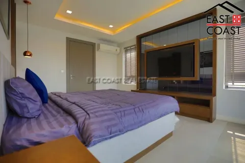 Casa de 5 dormitorios en Jomtien Beach, Pattaya, Tailandia № 212596 - foto 8