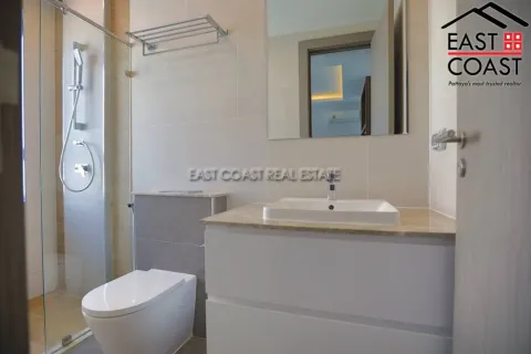 Casa de 5 dormitorios en Jomtien Beach, Pattaya, Tailandia № 212596 - foto 10