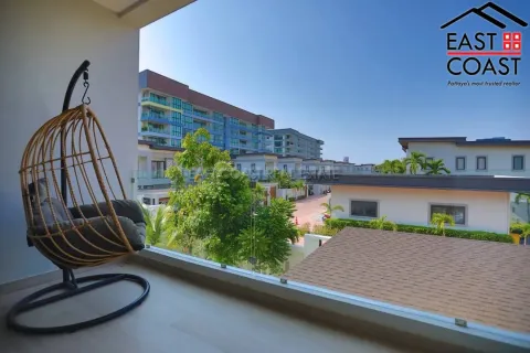 Casa de 5 dormitorios en Jomtien Beach, Pattaya, Tailandia № 212596 - foto 17