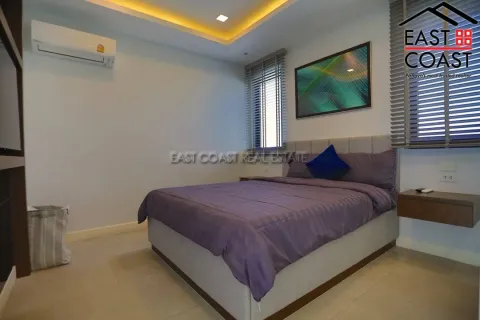 Casa de 5 dormitorios en Jomtien Beach, Pattaya, Tailandia № 212596 - foto 6