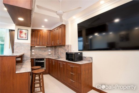 Commercial property in Pattaya, Thailand № 170357 - photo 12