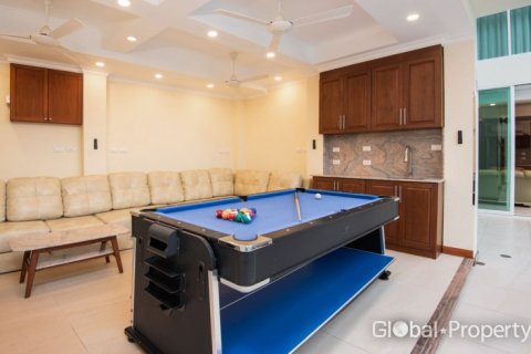 Commercial property in Pattaya, Thailand № 170357 - photo 7