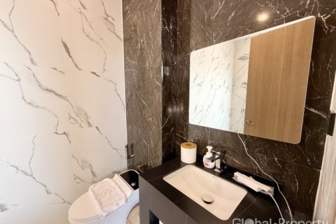 House in Pattaya, Thailand 3 bedrooms № 170355 - photo 21