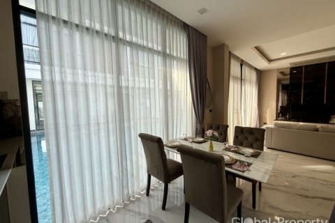 House in Pattaya, Thailand 3 bedrooms № 170355 - photo 17