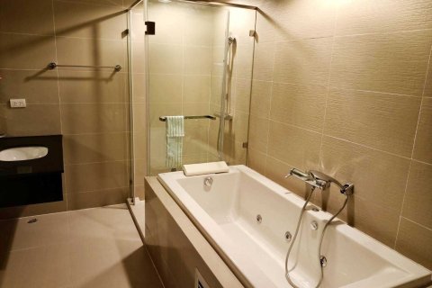 Кондоминиум с 5 спальнями в Хуай Кванге, Бангкок, Таиланд № 164627 - фото 13