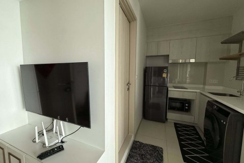 Studio in the Condo in Pathum Wan, Bangkok, Thailand  № 164629 - photo 3