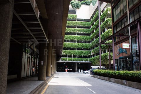 Condo in Bangkok, Thailand, 3 bedrooms № 188539 - photo 8