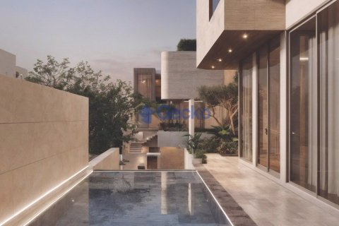 House in Pattaya, Thailand 5 bedrooms № 196170
