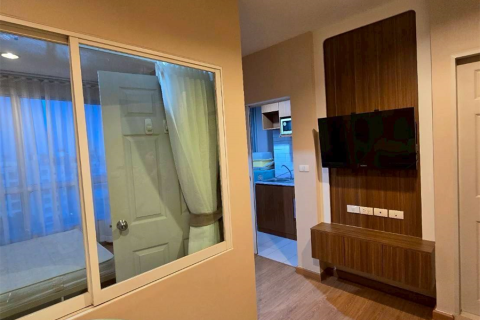 Condo in Bangkok, Thailand, 1 bedroom  № 184856 - photo 4