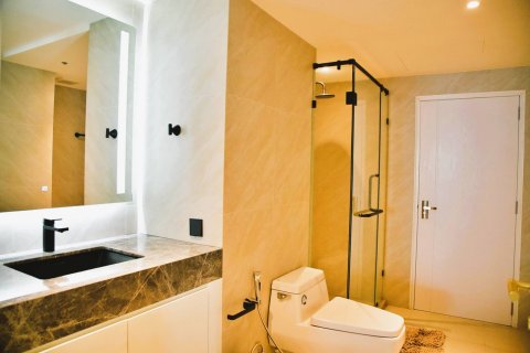 Condo in Bangkok, Thailand, 4 bedrooms  № 180509 - photo 16