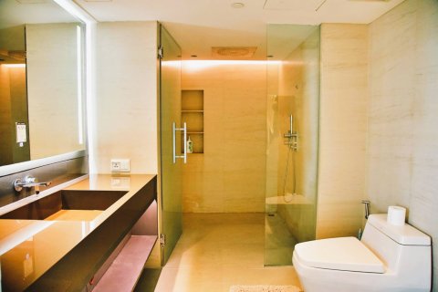 Condo in Bangkok, Thailand, 4 bedrooms  № 180509 - photo 23