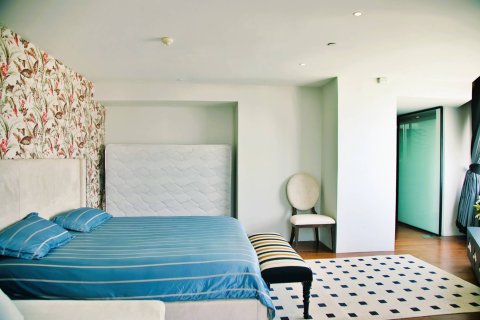 Condo in Bangkok, Thailand, 4 bedrooms  № 180509 - photo 21