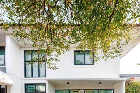 Дом в Ханг Донге, Таиланд с 5 спальнями  № 159078