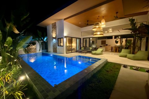 House in Ko Samui, Thailand 4 bedrooms № 168840 - photo 2