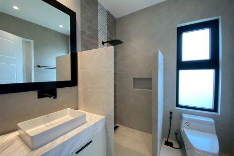 Villa in Hua Hin, Thailand 5 bedrooms № 168277 - photo 30