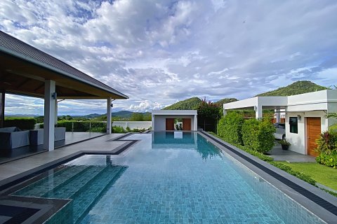 Villa in Hua Hin, Thailand 3 bedrooms № 168310 - photo 3