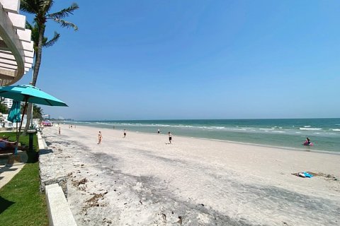 Condo à Hua Hin, Thaïlande, 2 chambres № 168275 - photo 8