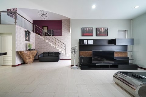 Villa à Pattaya, Thaïlande 7 chambres № 171198 - photo 7