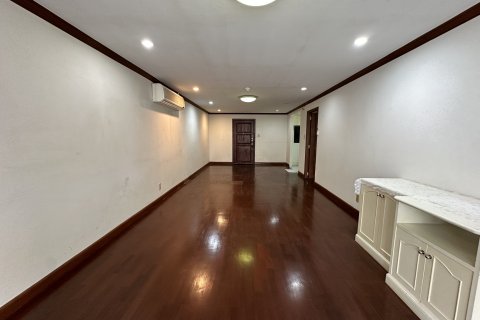 Studio in the Condo in Watthana, Bangkok, Thailand  № 159294 - photo 21