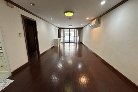 Studio in the Condo in Watthana, Bangkok, Thailand  № 159294 - photo 13