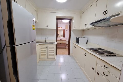 Studio in the Condo in Watthana, Bangkok, Thailand  № 159294 - photo 5