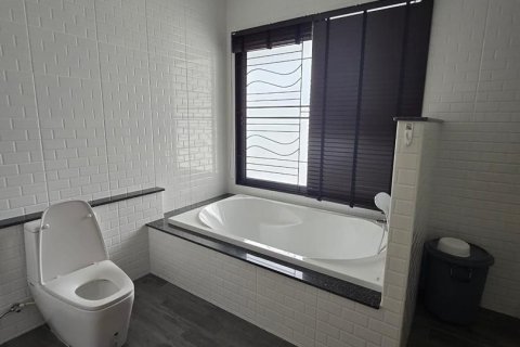 Дом в Чиангмае, Таиланд с 4 спальнями  № 159292 - фото 5