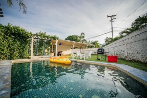 Villa in Cha-am, Thailand 3 bedrooms № 167636 - photo 2