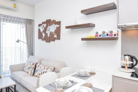 Studio dans le Condo à Phra Khanong, Bangkok, Thaïlande  № 167638 - photo 5