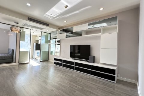 Студия в кондо в Банг Раке, Бангкок, Таиланд № 167633 - фото 8