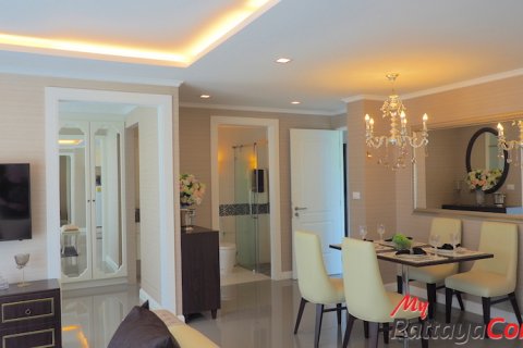 Condo sur Jomtien Beach, Pattaya, Thaïlande, 2 chambres  № 32614 - photo 1