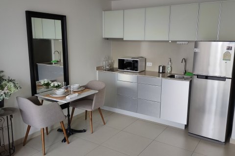 Студия в кондо в Клонг Тоэй, Бангкок, Таиланд № 153260 - фото 4