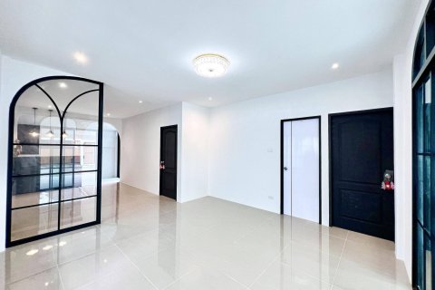 House in Pa Klok, Thailand 3 bedrooms № 153259 - photo 11