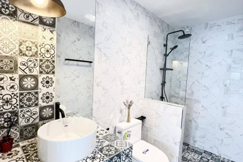 House in Pa Klok, Thailand 3 bedrooms № 153259 - photo 9