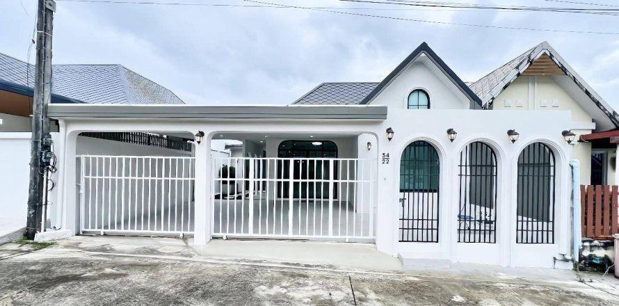 House in Pa Klok, Thailand 3 bedrooms № 153259