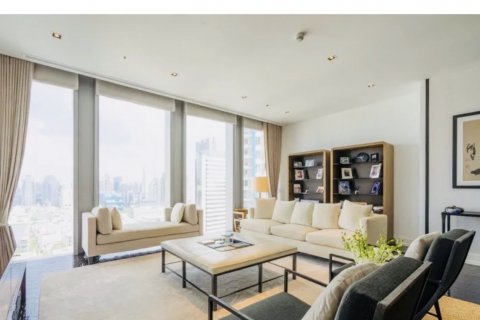 Condo in Bang Rak, Bangkok, Thailand, 3 bedrooms  № 136961 - photo 2