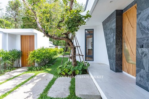 Villa in Bang Tao, Thailand 5 bedrooms № 179592 - photo 3