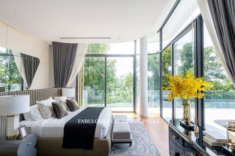 Villa in Bang Tao, Thailand 4 bedrooms № 179594 - photo 4
