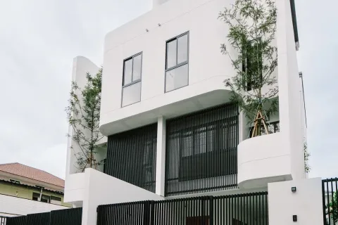 Haus in Phra Khanong, Bangkok, Thailand 3 Schlafzimmer № 215433 - Foto 12