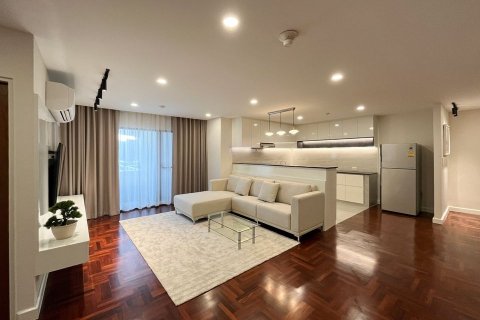 Condo in Bangkok, Thailand, 3 bedrooms  № 143329 - photo 3