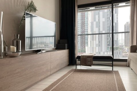 Condo in Phra Khanong, Bangkok, Thailand, 1 bedroom  № 143330 - photo 4