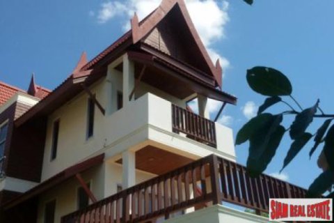 Villa in Ko Lanta Yai, Thailand 5 bedrooms № 192761 - photo 3