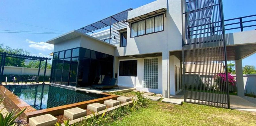 Villa in Rawai, Thailand 3 bedrooms № 116907