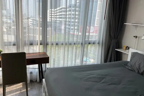 Кондоминиум с 2 спальнями в Чатучаке, Бангкок, Таиланд № 147295 - фото 9